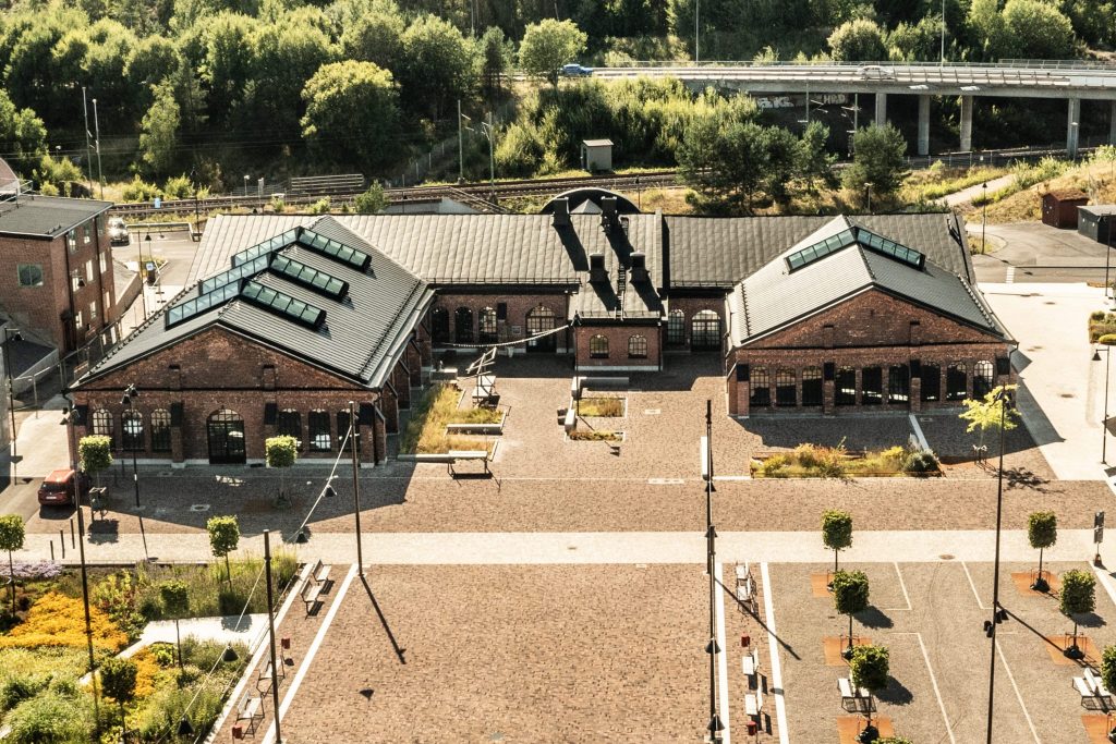 Drönarvy över Filfabriken och Stridbergs torg